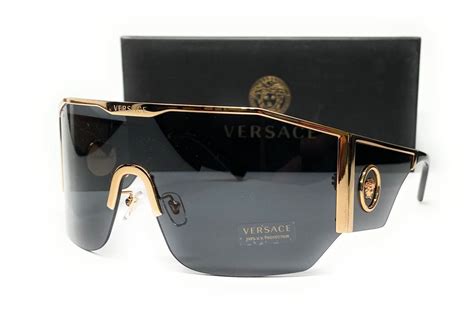 Versace™ VE2220 100287 41 Gold Sunglasses 